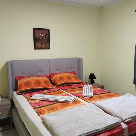 Gaga 1 Apartment Veliko Gradiste Exterior photo